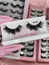 Load image into Gallery viewer, Mink Eyelashes