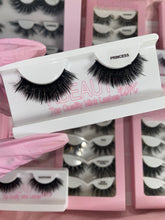 Load image into Gallery viewer, Mink Eyelashes