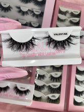 Load image into Gallery viewer, Mink Eyelashes