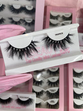 Load image into Gallery viewer, Mink Eyelashes