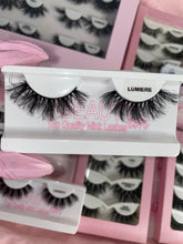 Load image into Gallery viewer, Mink Eyelashes